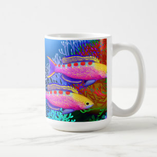 Café Taza manchada amarillo de los pescados del filón