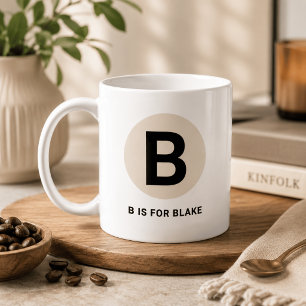 Café Taza moderna de inicial – Diseño “B es para [Nombr