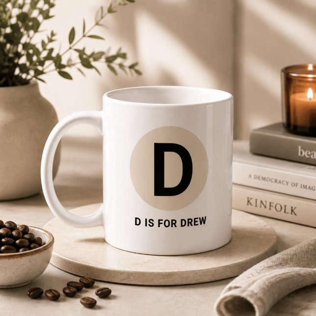 Café Taza moderna de inicial – Diseño “D es para [Nombr (Subido por el creador)