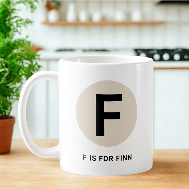 Café Taza moderna de inicial – Diseño “F es para [Nombr (Subido por el creador)