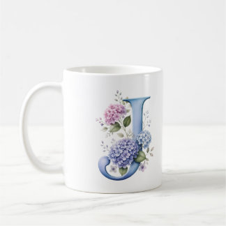 Café Taza personalizada con flor de hortensia y letra J