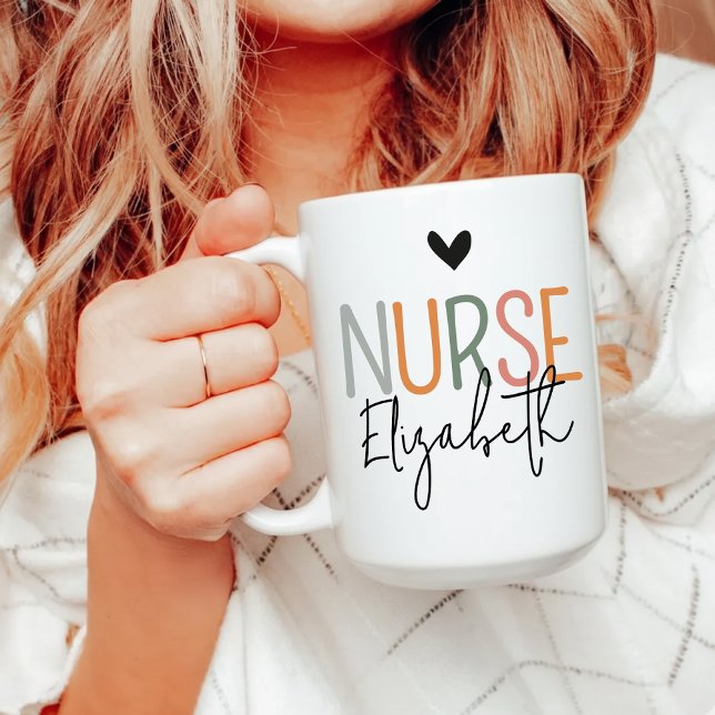 Café Taza Personalizada de Cumpleaños para Enfermera Re (Funny Nurse Mug Gift for Her – Personalized Colorful Coffee Cup for RN or Student)