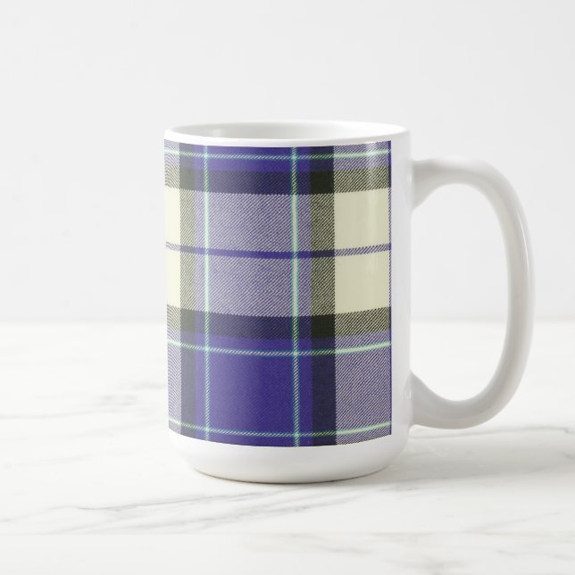 Café Taza púrpura del tartán de Longniddry (Derecha)