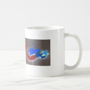 Café taza roja y azul de la sirena
