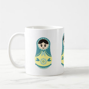 Café Taza rusa de la muñeca