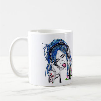 Café Taza tatuada alternativa del chica de Dreadlock