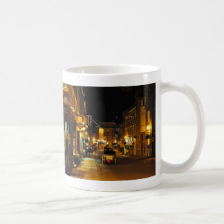 Café Taza traída por caballo de Quebec del carro de St.