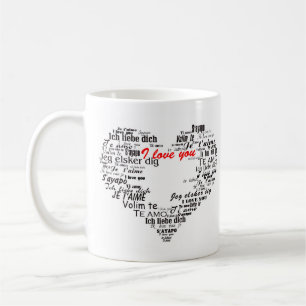 Café Te amo en taza blanca básica de los otros idiomas