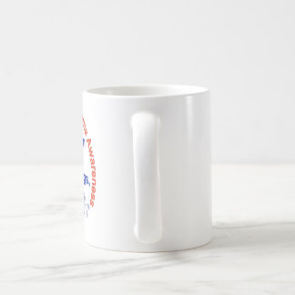 Café Trate la taza de la conciencia con suavidad de la
