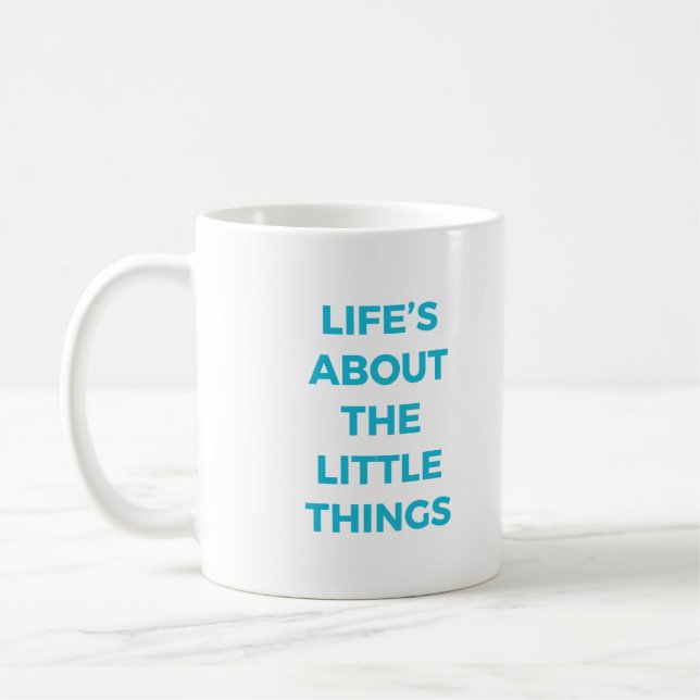 Café Vida sobre la pequeña taza de las cosas (Izquierda)