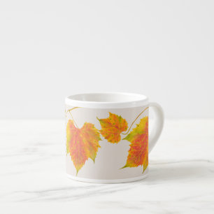 Caída en una taza de espresso
