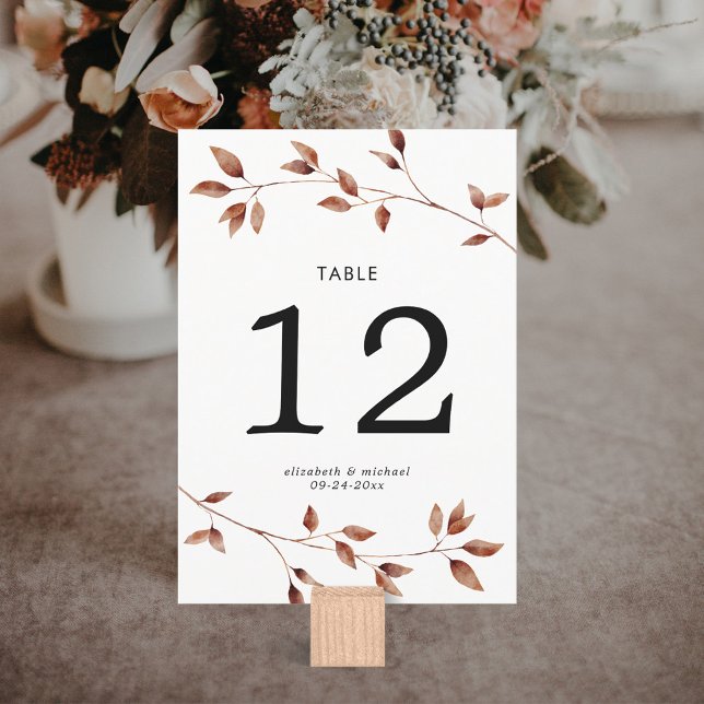 Caída simple deja un número de tabla de Boda grand (Subido por el creador)