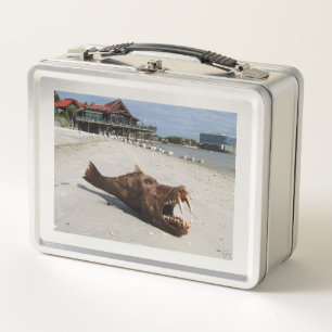 Caja de almuerzos con monstruo marino de Juan Caba