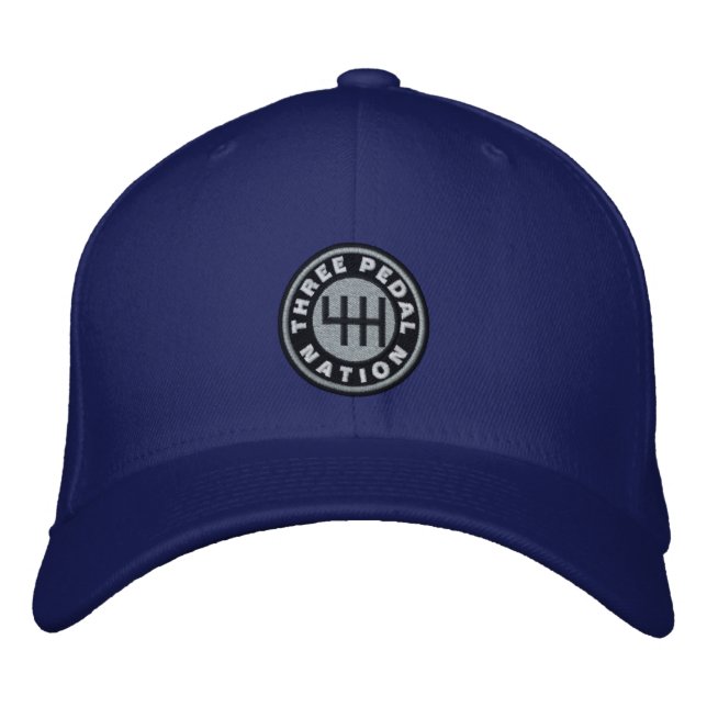 Caja de cambios manual, Gorra con bordado de dos c (Anverso)