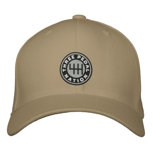 Caja de cambios manual, Gorra con bordado de dos c (Anverso)