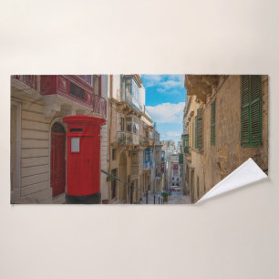 Caja de correo rojo vintage en Malta