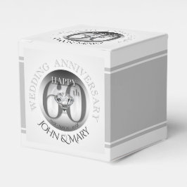 Caja De Favor De Cubo Del Aniversario Del Diamante
