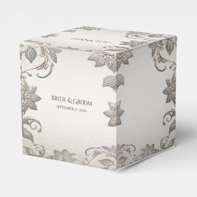 Caja de Favor Floral de Oro Plateado (Costado Anverso)