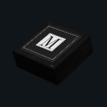 Caja de joyas monogramada masculina<br><div class="desc">Un moderno obsequio masculino de caja de joyas de monograma inicial masculino para que un hombre almacene eslabones,  anillos y otros artículos. Un regalo sencillo para papá,  abuelo,  padrino o amigos.</div>