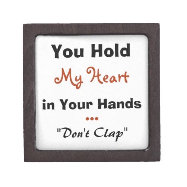 Caja de la oferta del anillo (Frente)