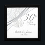 Caja De Regalo 30.º diseño de aniversario Boda<br><div class="desc">🥇 DISEÑO ORIGINAL DE ARTE DE DERECHOS DE AUTOR DE Donna Siegrist SÓLO DISPONIBLE EN ZAZZLE! 30.º Aniversario Boda Diseño caja de mantenimiento lista para que usted lo pueda personalizar. ✔ NOTA: ¡SÓLO CAMBIA LAS ÁREAS DE PLANTILLA NECESARIAS! 😀 Si es necesario, puede eliminar el texto y empezar a agregar...</div>