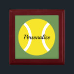 Caja De Regalo Bola de tenis amarilla personalizado de cumpleaños<br><div class="desc">Bola de tenis amarilla personalizado de la fiesta de cumpleaños caja de regalo para jugador,  entrenador,  hincha,  papá,  mamá,  esposo,  esposa,  novio,  novia,  novio,  novia,  novia,  novia,  novio,  novio,  ganador,  etc. Caja fuerte de madera de caoba de lujo.</div>