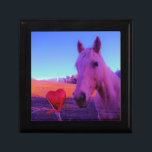 Caja De Regalo Caballo marrón y corazón rojo<br><div class="desc">Caballo marrón y corazón rojo Foto de Sandy Closs. bodas,  corazón,  corazones,  caballos,  caballos,  ponis,  ponis,  amor,  valentina,  el día de San Valentín, </div>