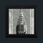 Caja De Regalo Calles de Nueva York con edificio Empire State<br><div class="desc">¿Has estado en Nueva York? Entonces te encantará esta huella de las calles de la ciudad con un efecto del Empire State Building. Compra este artículo y te acercas un poco más a la Gran Manzana!</div>