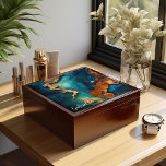 Caja De Regalo Casilla De Reloj, Resina Azul Y Madera Burl<br><div class="desc">Una hermosa resina acrílica azul y una caja de joyas de madera oscura. El producto es personalizable,  pon cualquier nombre o frase que quieras en él. También hace un gran regalo de mantenimiento o de caja de relojes.</div>