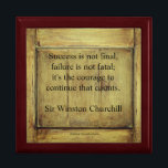 Caja De Regalo Cita de Winston Churchill; exitosa madera de edad<br><div class="desc">Cita de Winston Churchill; Éxito, con fondo de madera antigua, cajas de regalo. El éxito no es definitivo, el fracaso no es fatal: lo que cuenta es el valor de continuar. - Cita de Winston Churchill. El éxito no es final, el fracaso no es fatal; lo que cuenta es el...</div>