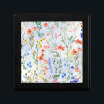 Caja De Regalo Colorido prado de flores silvestres de primavera<br><div class="desc">Diseño de patrones florales de estilo vintage sobre fondo azul. La perfecta idea de regalo romántico.</div>