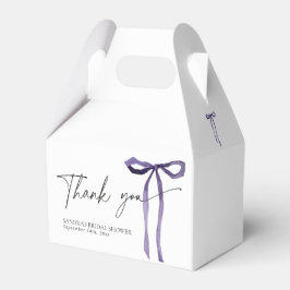 Caja de regalo con lazo morado para boda en forma 