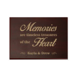 Caja de regalo de el día de San Valentín<br><div class="desc">personalizar con su nombre y el de su marca en esta bonita caja de almacenamiento para conservar todos sus recuerdos y conservas especiales</div>