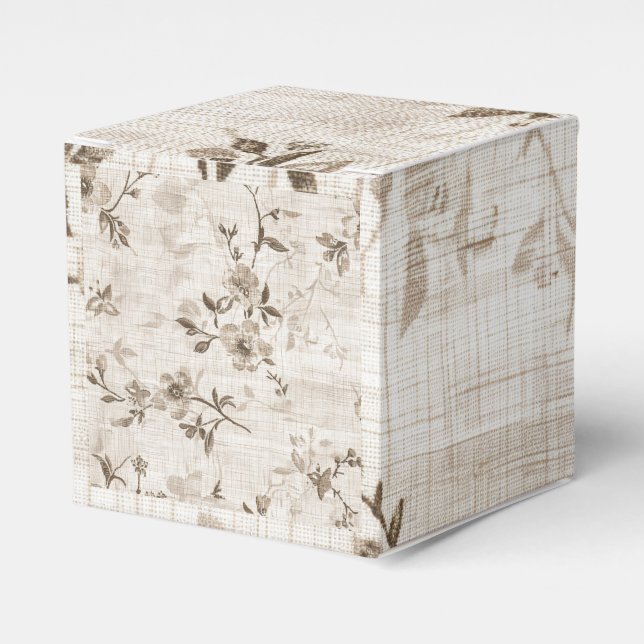 Caja de regalo de madera con diseño floral marrón (Costado Anverso)