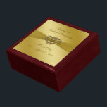 Caja de regalo del 50° aniversario del Boda clásic<br><div class="desc">Un diseño de imágenes Digitalbcon con un color dorado suave satinado y tema de diseño con una variedad de imágenes, formas, patrones, estilos y fuentes personalizados en esta caja de regalo "Clásico Aniversario del 50 Boda Dorado". Este diseño dorado suave y satinado se completa con letras de texto en personalizable...</div>