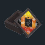 Caja De Regalo Elegante 23° Aniversario del Boda Imperial Topaz<br><div class="desc">Celebra el 23 aniversario imperial del boda de topaz con esta elegante caja de conservas! Las elegantes letras en blanco y negro con confeti hexagonal sobre un fondo profundo de color rojo-amarillo-naranja añaden un toque memorable a esta ocasión especial y un hito extraordinario. Personaliza con los nombres y fechas de...</div>