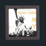 Caja De Regalo Estatua de la Libertad de Nueva York<br><div class="desc">Estatua de la Libertad de Nueva York y Manhattan</div>