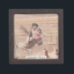 Caja De Regalo Fantasía de Vintage Christmas Boy Flying Airship<br><div class="desc">Una encantadora postal antigua de los Navidades franceses de 1910 con una foto de un chico dulce y sonriente que volaba su festividad de hélice en forma de zapato,  tirando sobre techos nevados. La inscripción nostálgica de oro antiguo desea una Joyeux Noel.</div>