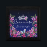 Caja De Regalo Flor de mariposa Quinceanera<br><div class="desc">Hermosas estrellas falsas en la frontera superior. Diseño elegante y de moda con una tipografía de escritura elegante. Todo el texto es ajustable y fácil de cambiar para sus propias necesidades fiestas. Gran diseño elegante de Quinceañera. Disponible en diferentes colores. Hermosa princesa tiara con arreglo floral. mariposa azul con borde...</div>