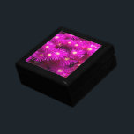 Caja De Regalo Flores de Aster Rosa<br><div class="desc">Un agradable tema floral,  con un bullicioso ramo de flores rosadas más fuertes. Estas margaritas coloridas de colores fucsia brillantes tienen cabezas de flores en forma de estrella. Color vívido. Para los jardineros,  naturalistas,  floristas,  hortícolas y todo aquel que ame las flores.</div>