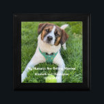 Caja De Regalo Foto de compromiso casada de mi ser humano<br><div class="desc">Añada la foto de su perro a esta caja de regalo para anunciar su compromiso o como regalo de compromiso para la pareja. Un divertido complemento para una fiesta de compromiso, una ducha de novia, una ducha de boda o cualquiera de las festividades pre-bodas. Vea nuestra colección de "Mi Humano...</div>