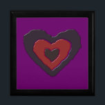 Caja de regalo gótica de fusión de amor<br><div class="desc">Esta impresionante caja de regalo presenta una hermosa imagen digital de un corazón gótico negro y rojo con bordes andrajosos que brillan con una luz etérea y parecen estar derritiéndose. El fondo es morado.</div>