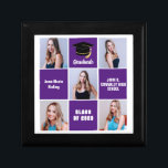Caja De Regalo Graduado púrpura 5 Personalizado de Collage de fot<br><div class="desc">Una elegante caja de regalos de collage de fotos para personalizados de grado senior con cuadrados morados clásicos para un estudiante de secundaria graduado con la clase de 2025. Personalizar con sus fotos de retrato senior, el nombre de la escuela y graduarse para un gran regalo de graduación personalizado. Cuenta...</div>