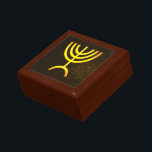 Caja De Regalo Menorah Flame<br><div class="desc">Una representación digital de la menorah judía de siete ramas (hebreo: מְ נ וֹ רָ ‎). La menorah de siete ramas, utilizada en el santuario portátil establecido por Moisés en el desierto y más tarde en el Templo en Jerusalén, ha sido un símbolo del judaísmo desde la antigüedad y es...</div>