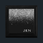 Caja De Regalo Monograma de Purpurina negro plateado Nombre de mu<br><div class="desc">Purpurina de espuma negra y plateada Monograma Nombre Joyería Keepsake Box. Esto hace que la graduación perfecta, el cumpleaños, el boda, la ducha de novia, el aniversario, la ducha de bebé o la fiesta de soltera sea un regalo para alguien que ama el lujo glam y los estilos de moda....</div>