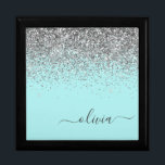 Caja De Regalo Monograma del Purpurina plateado Verde azulado azu<br><div class="desc">Aqua Blue - Guión Verde azulado y plateado Purpurina de espuma Monograma Nombre Joyería Keepsake Box. Esto hace que la graduación perfecta, el cumpleaños, el boda, la ducha de novia, el aniversario, la ducha de bebé o la fiesta de soltera sea un regalo para alguien que ama el lujo glam...</div>