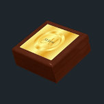 Caja De Regalo Monograma moderno con estilo dorado<br><div class="desc">Dorado Aspecto Monograma Moderno Elegante Plantilla Joyería de Madera Keepsake Golden Oak Gift Box.</div>