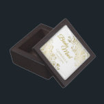 Caja De Regalo Niñera de honor Mini Keepsake Jewelry Box Regalo<br><div class="desc">Esta bonita caja de mini-keepsake o joyería está diseñada como un regalo boda o un favor para las damas de honor. Diseñado para coordinarse con nuestra suite Relieve metalizado dorado Elegant Wedding, cuenta con un Relieve metalizado de imitación dorada florido con el texto "Novia Maid", así como un lugar para...</div>