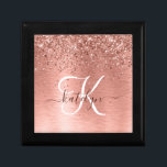 Caja De Regalo Nombre del monograma del Purpurina Metalizado cepi<br><div class="desc">Personalice fácilmente este diseño de caja de regalo de moda de moda con purpurina brillante de oro rosa bonito sobre un fondo metálico rosa cepillado de oro.</div>