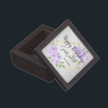 Caja De Regalo Personalización - Floral de Purpurina blanco y lav<br><div class="desc">Personalice la caja de regalo con flores de color de agua de lavanda violeta en un fondo blanco purpurinoso listo para su personalización. ✔ NOTA: ¡SÓLO CAMBIA LAS ÁREAS DE PLANTILLA NECESARIAS! 😀 Si es necesario, puede eliminar el texto y empezar a agregar de nuevo el texto y la fuente...</div>